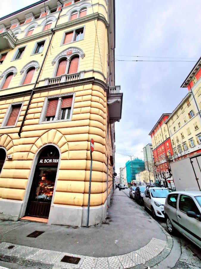Casa Bounty Apartment Trieste Bagian luar foto